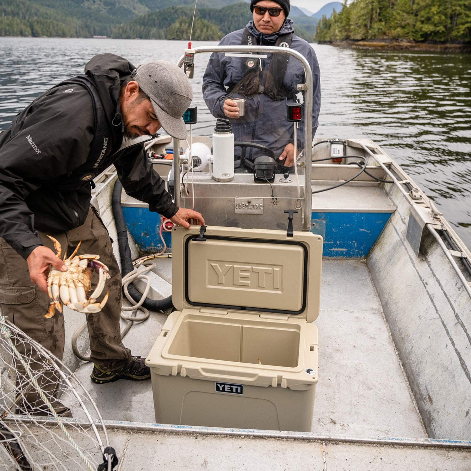 YETI Tundra 45 Cooler Desert Tan